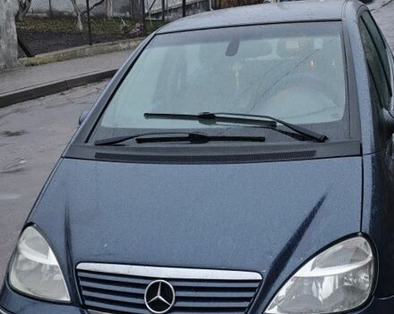 Синий Мерседес А класс, объемом двигателя 1.7 л и пробегом 311 тыс. км за 3800 $, фото 1 на Automoto.ua