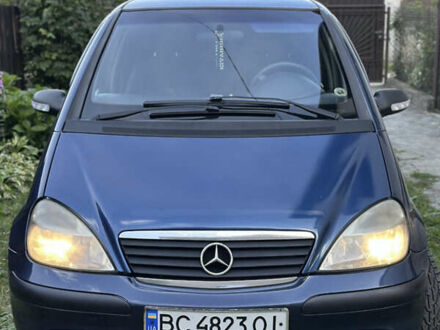 Синій Мерседес А клас, об'ємом двигуна 1.69 л та пробігом 200 тис. км за 3500 $, фото 1 на Automoto.ua