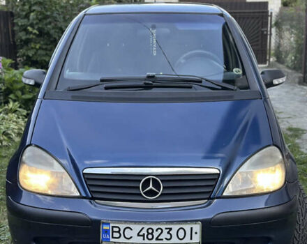 Синий Мерседес А класс, объемом двигателя 1.69 л и пробегом 200 тыс. км за 3500 $, фото 1 на Automoto.ua