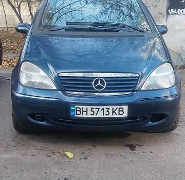 Синий Мерседес А класс, объемом двигателя 1.6 л и пробегом 240 тыс. км за 3700 $, фото 1 на Automoto.ua