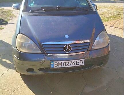 Синій Мерседес А клас, об'ємом двигуна 1.7 л та пробігом 260 тис. км за 2700 $, фото 1 на Automoto.ua