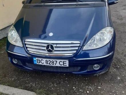 Синий Мерседес А класс, объемом двигателя 2 л и пробегом 233 тыс. км за 4500 $, фото 1 на Automoto.ua