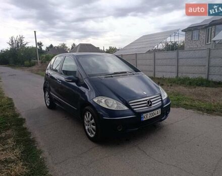 Синий Мерседес А класс, объемом двигателя 2 л и пробегом 160 тыс. км за 3700 $, фото 1 на Automoto.ua