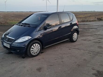 Мерседес А класс 2005 в Овидиополе на Automoto.ua Синий Мерседес А класс, объемом двигателя 0 л и пробегом 299 тыс. км за 1950 $, фото 1 на Automoto.ua