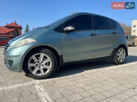 Синий Мерседес А класс, объемом двигателя 1.7 л и пробегом 179 тыс. км за 5500 $, фото 1 на Automoto.ua