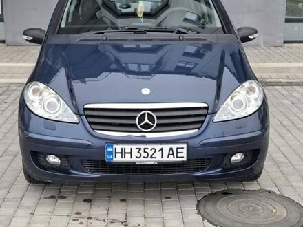 Синий Мерседес А класс, объемом двигателя 1.5 л и пробегом 188 тыс. км за 5200 $, фото 1 на Automoto.ua