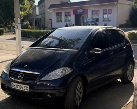 Мерседес А класс 2005 в Вознесенске на Automoto.ua Синий Мерседес А класс, объемом двигателя 2 л и пробегом 255 тыс. км за 5100 $, фото 1 на Automoto.ua