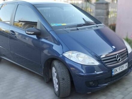 Мерседес А класс 2006 в Ровно на Automoto.ua Синий Мерседес А класс, объемом двигателя 1.5 л и пробегом 260 тыс. км за 4600 $, фото 1 на Automoto.ua