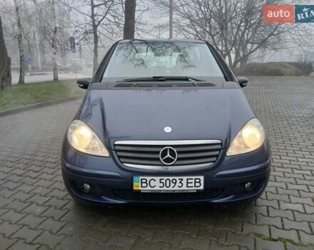 Синий Мерседес А класс, объемом двигателя 1.5 л и пробегом 197 тыс. км за 5300 $, фото 1 на Automoto.ua