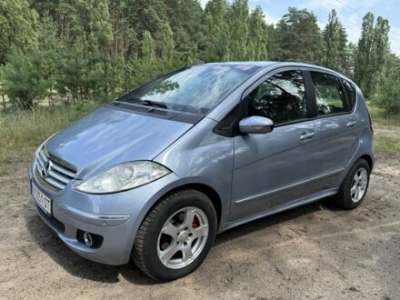 Мерседес А класс 2006 в Ахтырке на Automoto.ua Синий Мерседес А класс, объемом двигателя 2 л и пробегом 225 тыс. км за 3950 $, фото 1 на Automoto.ua