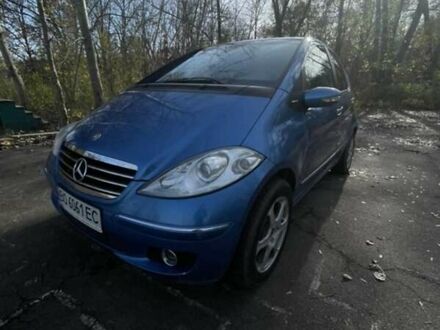 Синій Мерседес А клас, об'ємом двигуна 1.99 л та пробігом 290 тис. км за 6000 $, фото 1 на Automoto.ua