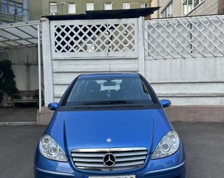 Синий Мерседес А класс, объемом двигателя 2 л и пробегом 236 тыс. км за 6500 $, фото 1 на Automoto.ua