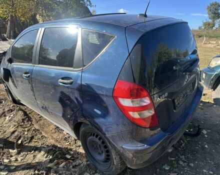 Синий Мерседес А класс, объемом двигателя 2 л и пробегом 220 тыс. км за 1500 $, фото 1 на Automoto.ua