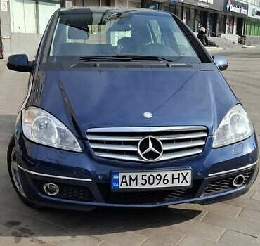 Синій Мерседес А клас, об'ємом двигуна 1.7 л та пробігом 153 тис. км за 7500 $, фото 1 на Automoto.ua