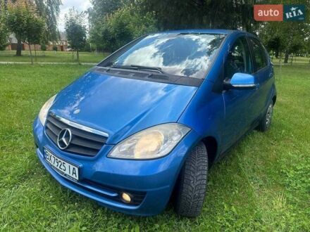 Синій Мерседес А клас, об'ємом двигуна 2 л та пробігом 290 тис. км за 4999 $, фото 1 на Automoto.ua