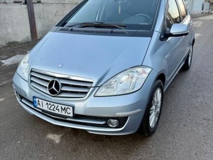 Синий Мерседес А класс, объемом двигателя 1.7 л и пробегом 61 тыс. км за 8300 $, фото 1 на Automoto.ua