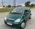 Зелений Мерседес А клас, об'ємом двигуна 1.4 л та пробігом 250 тис. км за 2000 $, фото 1 на Automoto.ua