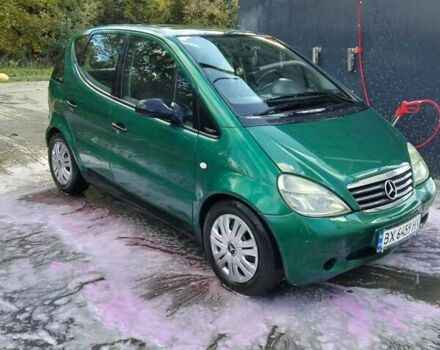 Зеленый Мерседес А класс, объемом двигателя 1.6 л и пробегом 200 тыс. км за 4000 $, фото 5 на Automoto.ua