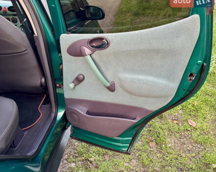 Зеленый Мерседес А класс, объемом двигателя 1.4 л и пробегом 246 тыс. км за 3750 $, фото 14 на Automoto.ua