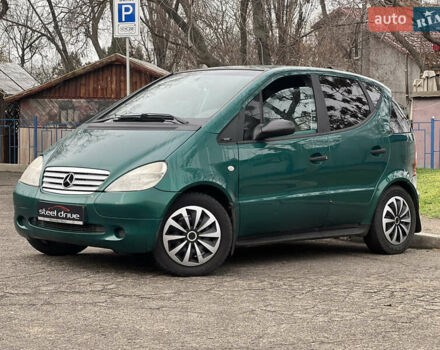 Зеленый Мерседес А класс, объемом двигателя 1.4 л и пробегом 246 тыс. км за 4100 $, фото 2 на Automoto.ua