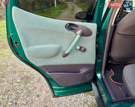 Зелений Мерседес А клас, об'ємом двигуна 1.4 л та пробігом 356 тис. км за 3700 $, фото 9 на Automoto.ua