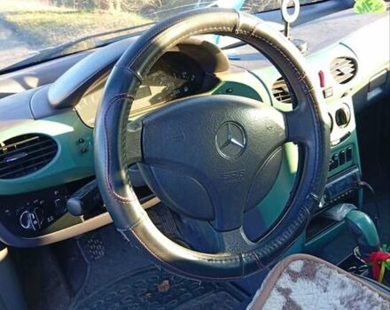 Зеленый Мерседес А класс, объемом двигателя 1.69 л и пробегом 350 тыс. км за 2500 $, фото 6 на Automoto.ua