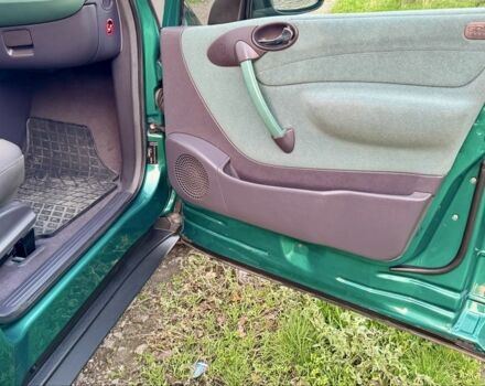 Зеленый Мерседес А класс, объемом двигателя 1.4 л и пробегом 246 тыс. км за 3750 $, фото 12 на Automoto.ua