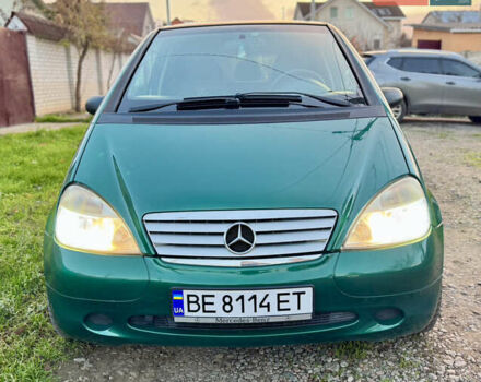 Зеленый Мерседес А класс, объемом двигателя 1.4 л и пробегом 246 тыс. км за 3750 $, фото 1 на Automoto.ua