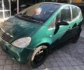 Зеленый Мерседес А класс, объемом двигателя 1.7 л и пробегом 220 тыс. км за 1300 $, фото 1 на Automoto.ua