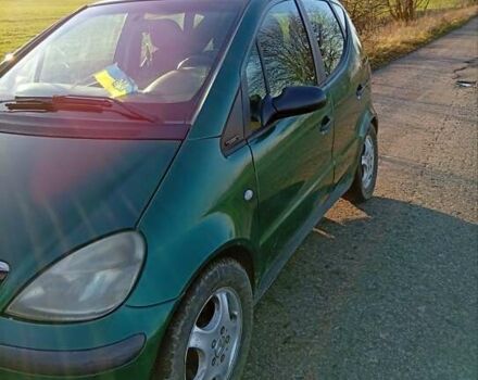 Зеленый Мерседес А класс, объемом двигателя 1.69 л и пробегом 350 тыс. км за 2500 $, фото 3 на Automoto.ua