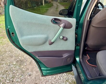 Зеленый Мерседес А класс, объемом двигателя 1.4 л и пробегом 246 тыс. км за 3750 $, фото 10 на Automoto.ua