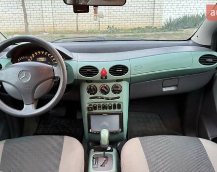 Зеленый Мерседес А класс, объемом двигателя 1.4 л и пробегом 246 тыс. км за 3750 $, фото 18 на Automoto.ua