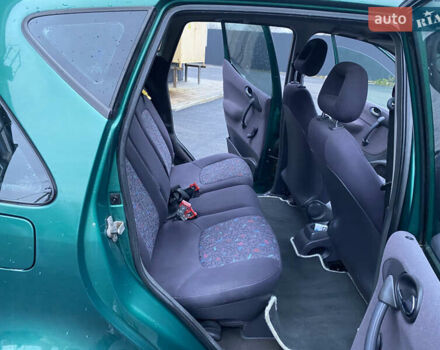 Зелений Мерседес А клас, об'ємом двигуна 1.4 л та пробігом 251 тис. км за 3000 $, фото 5 на Automoto.ua