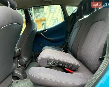 Зеленый Мерседес А класс, объемом двигателя 1.69 л и пробегом 200 тыс. км за 4800 $, фото 5 на Automoto.ua