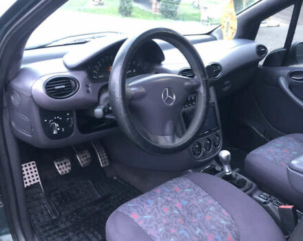 Зелений Мерседес А клас, об'ємом двигуна 1.69 л та пробігом 386 тис. км за 3500 $, фото 10 на Automoto.ua