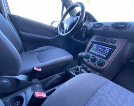 Зеленый Мерседес А класс, объемом двигателя 1.4 л и пробегом 234 тыс. км за 2999 $, фото 7 на Automoto.ua