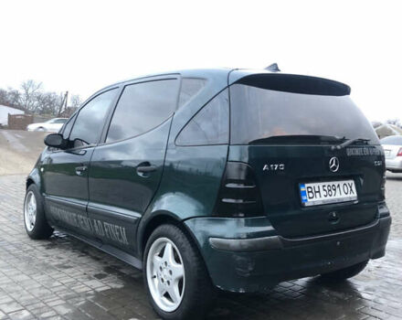 Зелений Мерседес А клас, об'ємом двигуна 1.69 л та пробігом 386 тис. км за 3500 $, фото 2 на Automoto.ua