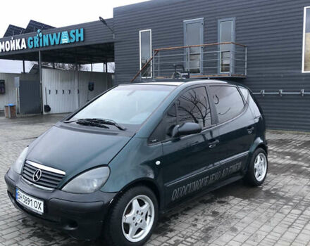 Зелений Мерседес А клас, об'ємом двигуна 1.69 л та пробігом 386 тис. км за 3500 $, фото 1 на Automoto.ua