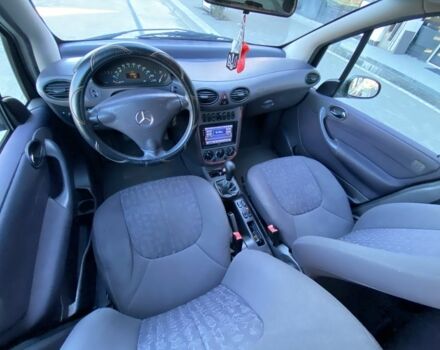 Зеленый Мерседес А класс, объемом двигателя 1.4 л и пробегом 234 тыс. км за 2999 $, фото 8 на Automoto.ua