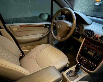 Зеленый Мерседес А класс, объемом двигателя 1.7 л и пробегом 215 тыс. км за 3299 $, фото 4 на Automoto.ua