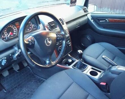 Зелений Мерседес А клас, об'ємом двигуна 1.5 л та пробігом 161 тис. км за 3800 $, фото 27 на Automoto.ua