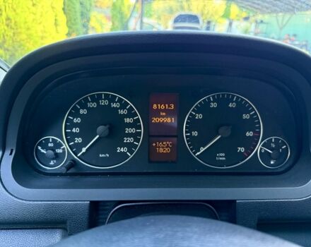 Зелений Мерседес А клас, об'ємом двигуна 1.7 л та пробігом 209 тис. км за 5650 $, фото 13 на Automoto.ua