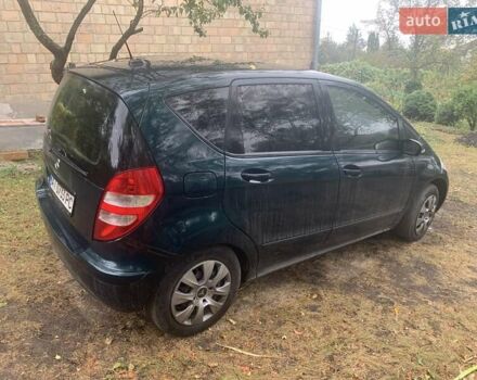 Зеленый Мерседес А класс, объемом двигателя 1.5 л и пробегом 210 тыс. км за 5500 $, фото 3 на Automoto.ua