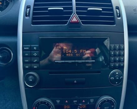 Зелений Мерседес А клас, об'ємом двигуна 1.7 л та пробігом 209 тис. км за 5650 $, фото 15 на Automoto.ua