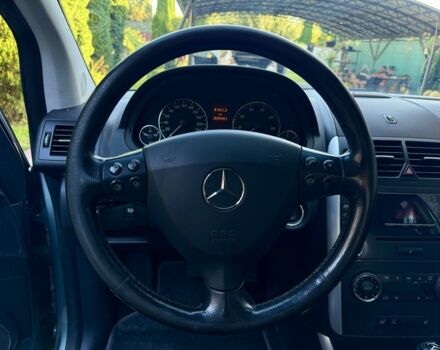 Зелений Мерседес А клас, об'ємом двигуна 1.7 л та пробігом 209 тис. км за 5650 $, фото 12 на Automoto.ua