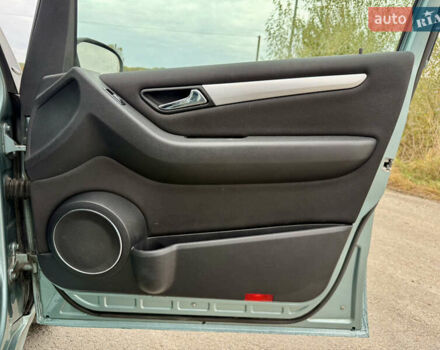 Мерседес А клас 2006 у Тернополі на Automoto.ua Зелений Мерседес А клас, об'ємом двигуна 1.7 л та пробігом 210 тис. км за 5800 $, фото 34 на Automoto.ua