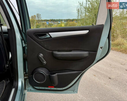 Мерседес А клас 2006 у Тернополі на Automoto.ua Зелений Мерседес А клас, об'ємом двигуна 1.7 л та пробігом 210 тис. км за 5800 $, фото 30 на Automoto.ua