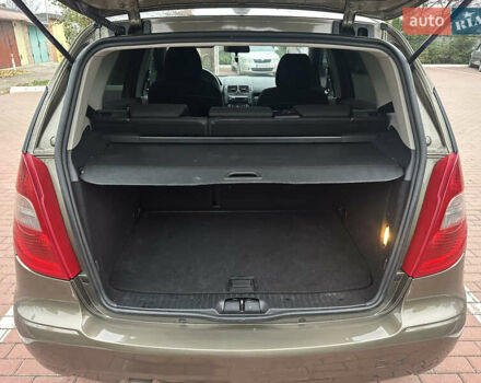 Зелений Мерседес А клас, об'ємом двигуна 1.5 л та пробігом 298 тис. км за 5800 $, фото 9 на Automoto.ua