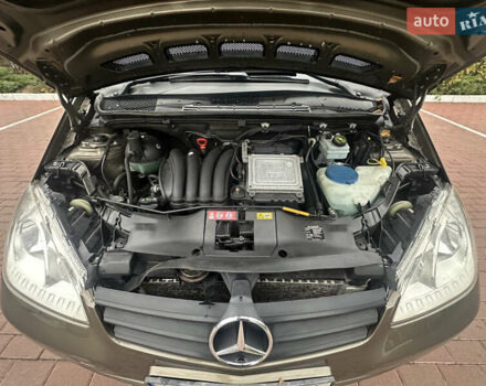 Зелений Мерседес А клас, об'ємом двигуна 1.5 л та пробігом 298 тис. км за 5800 $, фото 11 на Automoto.ua