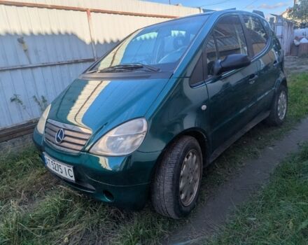 Зелений Мерседес А клас, об'ємом двигуна 1.4 л та пробігом 251 тис. км за 2800 $, фото 1 на Automoto.ua